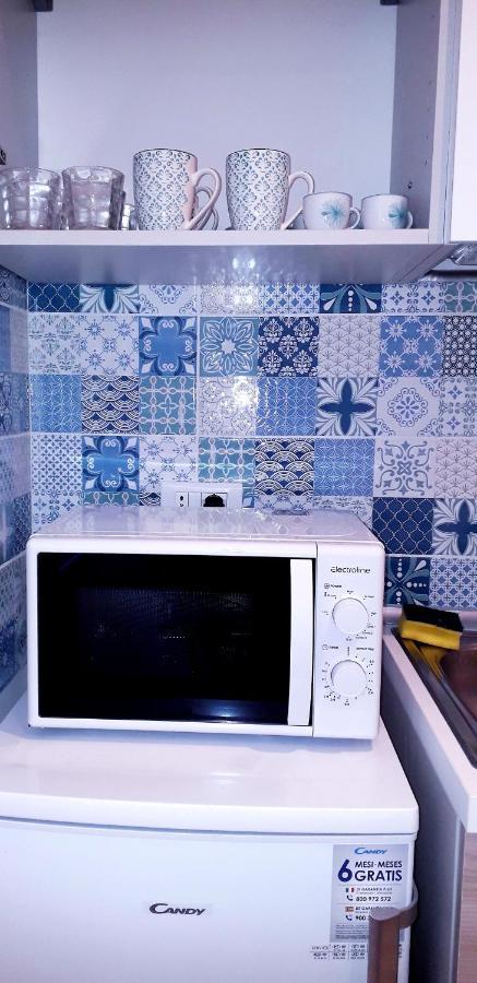Lamberti Beach Apartment - 150 M From The Sea - Just Renewed - Wifi سافونا المظهر الخارجي الصورة