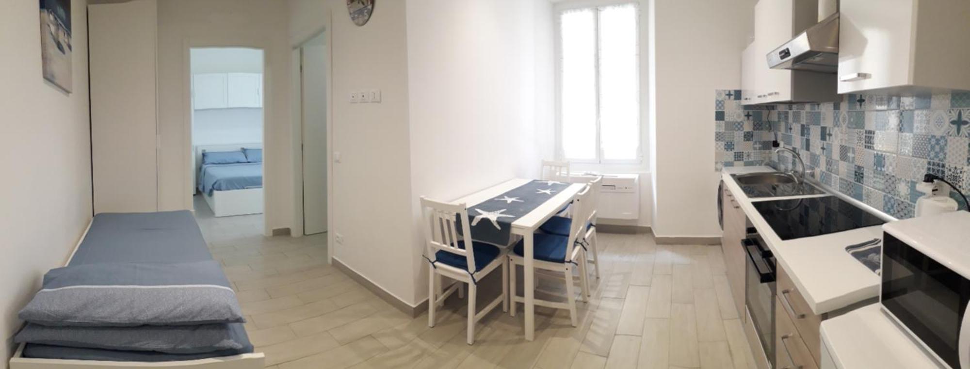 Lamberti Beach Apartment - 150 M From The Sea - Just Renewed - Wifi سافونا المظهر الخارجي الصورة