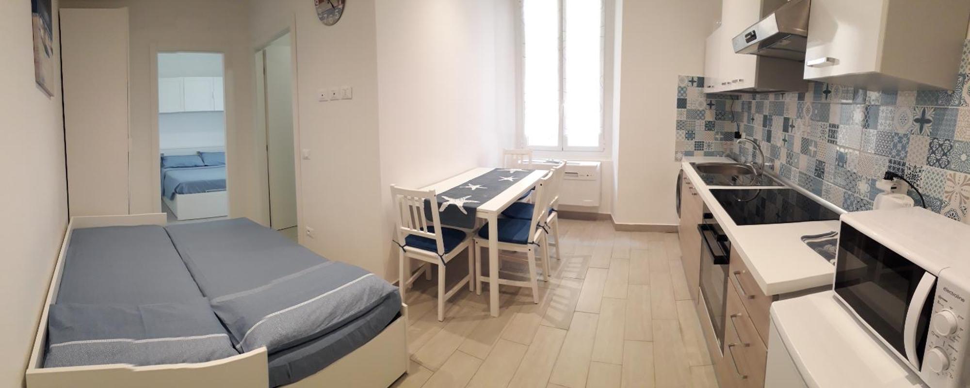 Lamberti Beach Apartment - 150 M From The Sea - Just Renewed - Wifi سافونا المظهر الخارجي الصورة