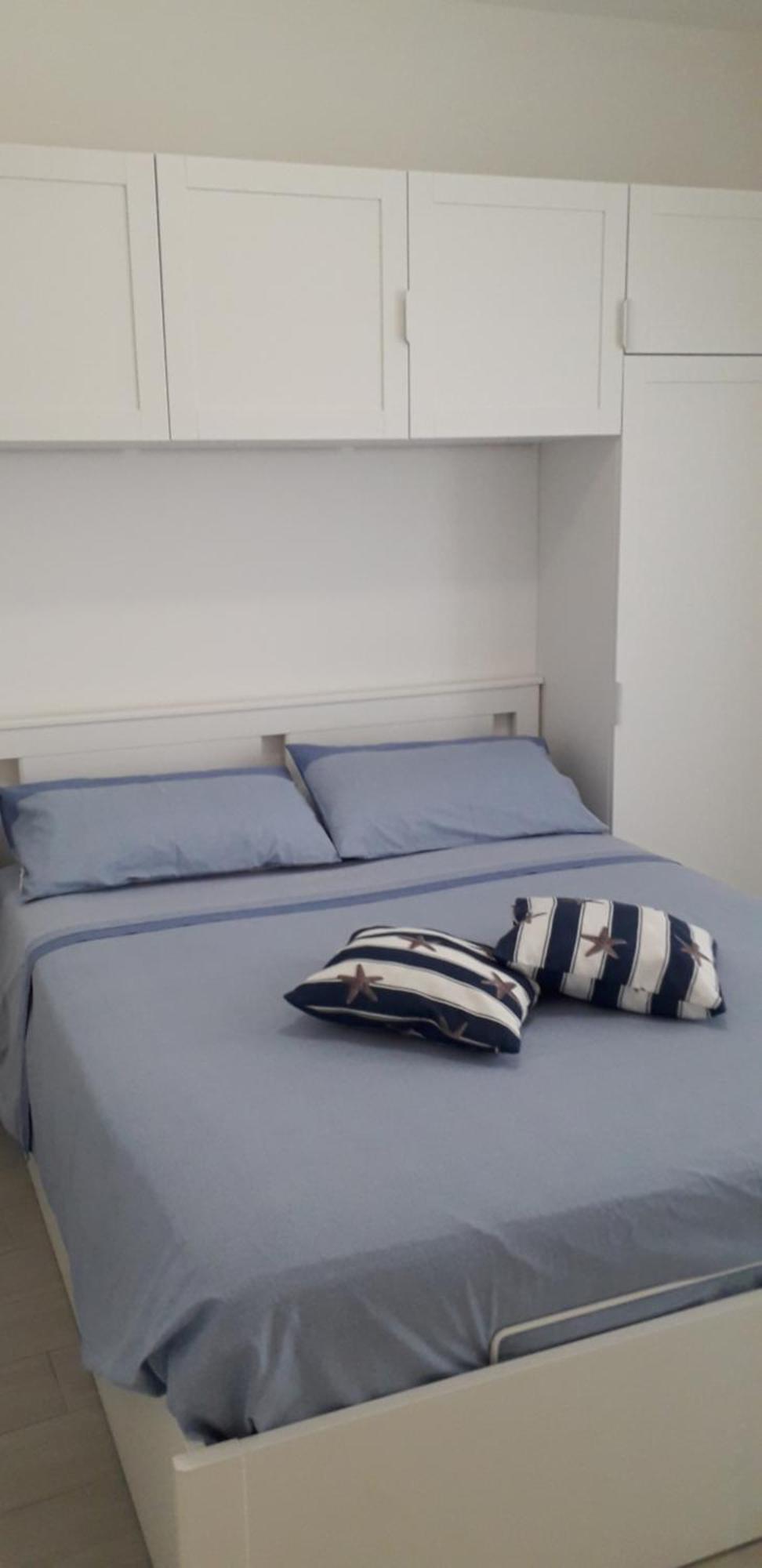 Lamberti Beach Apartment - 150 M From The Sea - Just Renewed - Wifi سافونا المظهر الخارجي الصورة