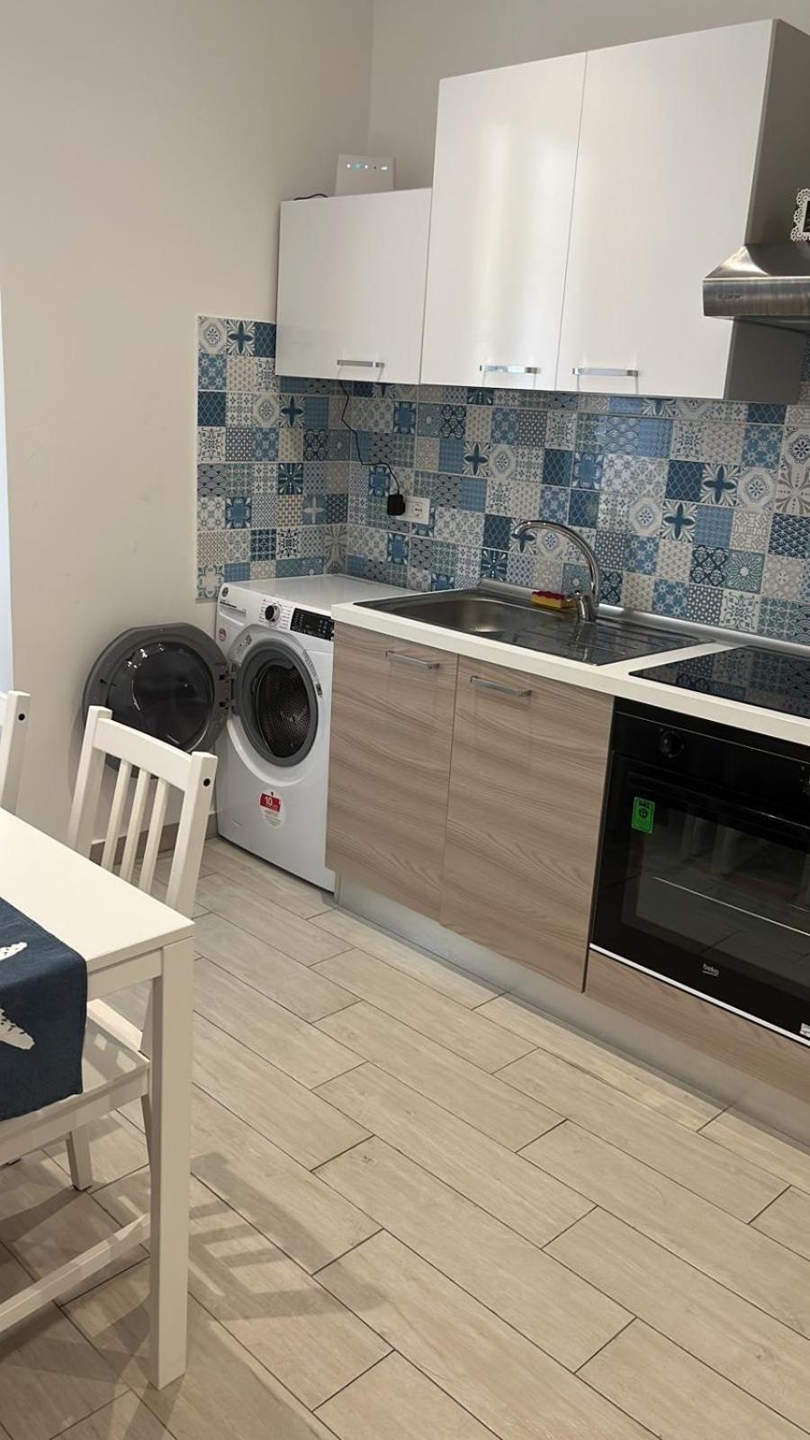 Lamberti Beach Apartment - 150 M From The Sea - Just Renewed - Wifi سافونا المظهر الخارجي الصورة